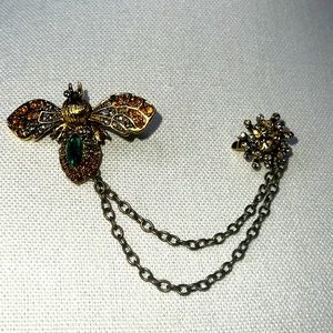 Bee & flower  With Tassel Chain Double Pin Buckle sweater Brooch